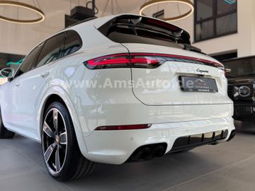 Porsche Cayenne - 5