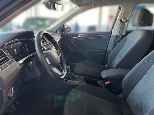 Fahrzeugabbildung Volkswagen Tiguan 1.5 TSI DSG ELEGANCE AHK NAVI GJR