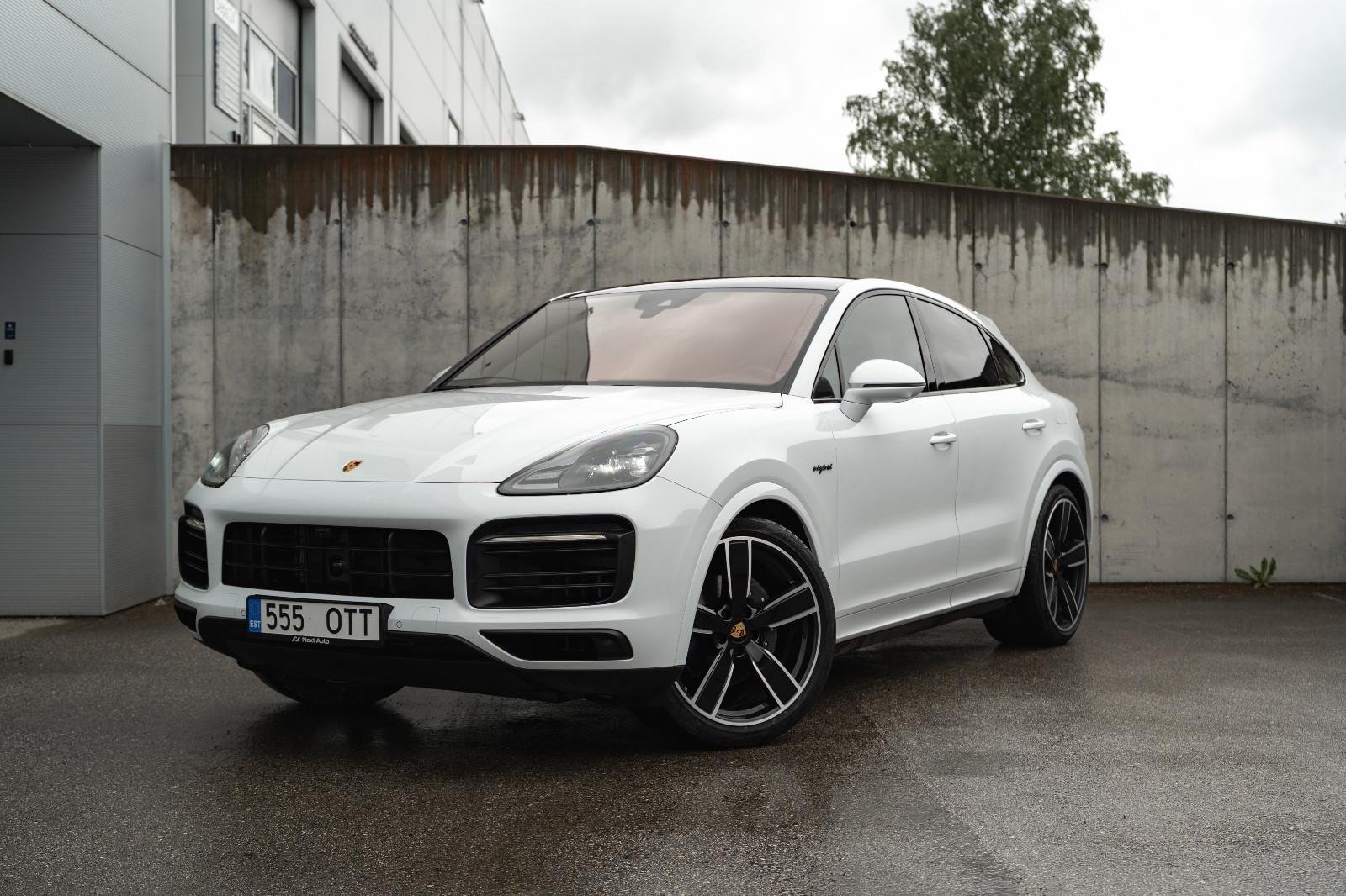 Porsche Cayenne Coupe E-Hybrid APPROVED