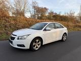 Chevrolet Cruze LTZ 1.8 Klima TÜV - Chevrolet Cruze: 1.8