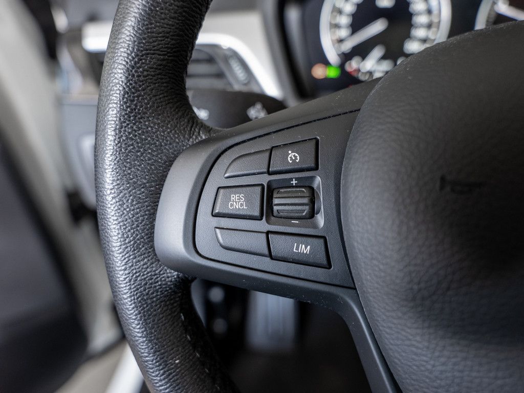 BMW X1 sDrive18d FACEL. PANO AHK NAVI SHZ PDC KLIMA foto 16