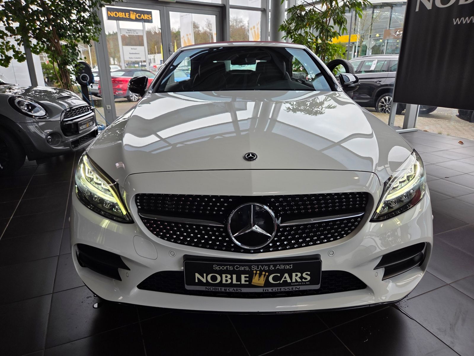 Fahrzeugabbildung Mercedes-Benz C 200 Cabrio AMG LINE NIGHT LED NAV RFK SHZ