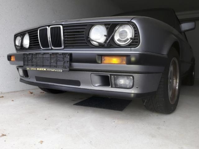 BMW 320i e30 Cabrio