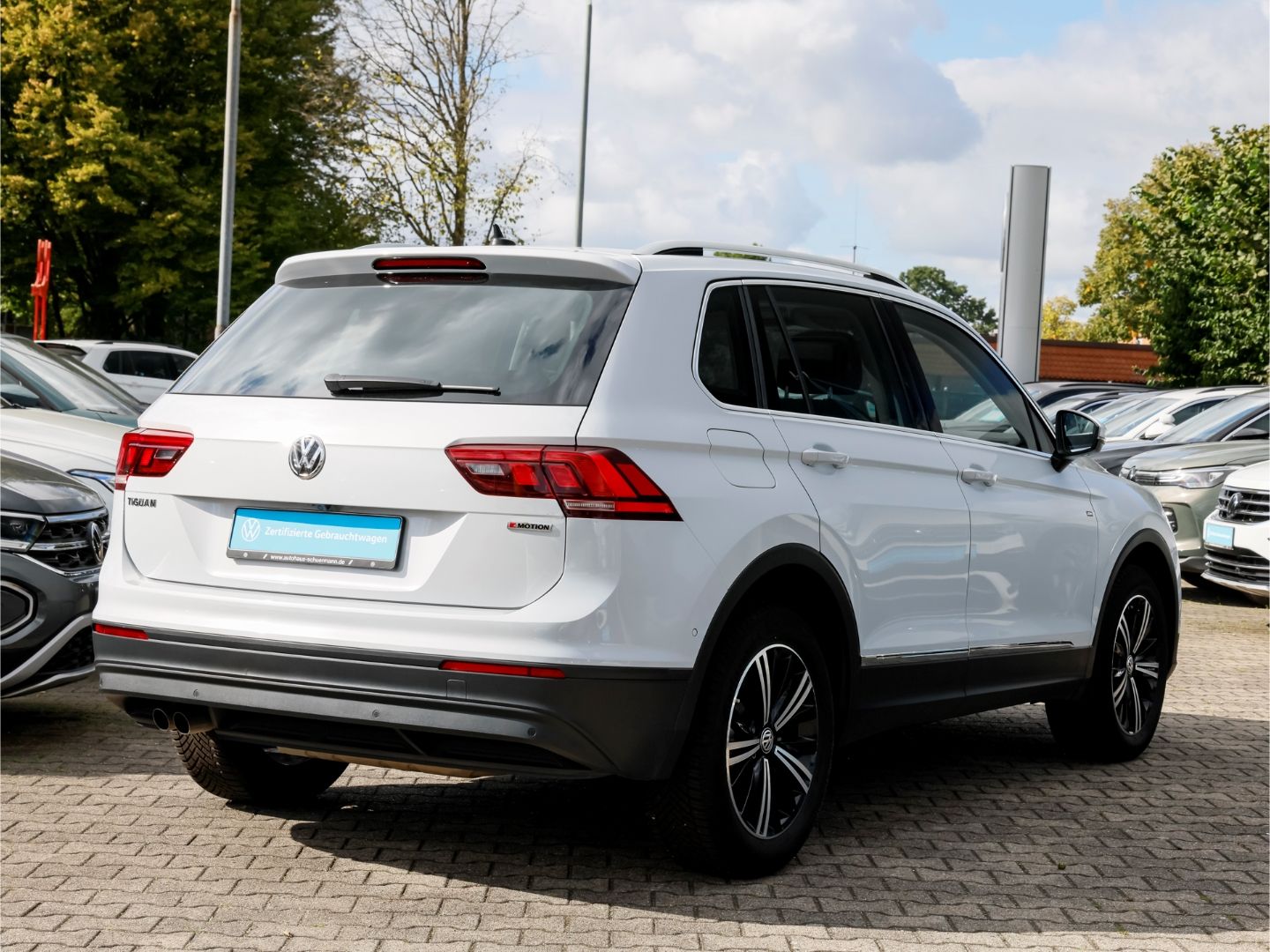 Volkswagen Tiguan JOIN 2.0 TSI DSG 4M PANO RFK SHZ AHK LED foto 2