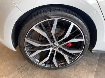 MYAUTOCENTER – Gebraucht- und Jahreswagen mit Werkstattservice in Pfaffenhofen Volkswagen Golf VII Lim. GTD BMT *Kamera*Klima*PDC*