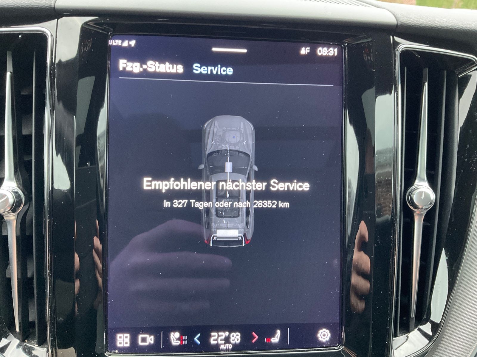 Fahrzeugabbildung Volvo XC 60 XC60 R Design AWD,AHK,Kamera,Pano,LED