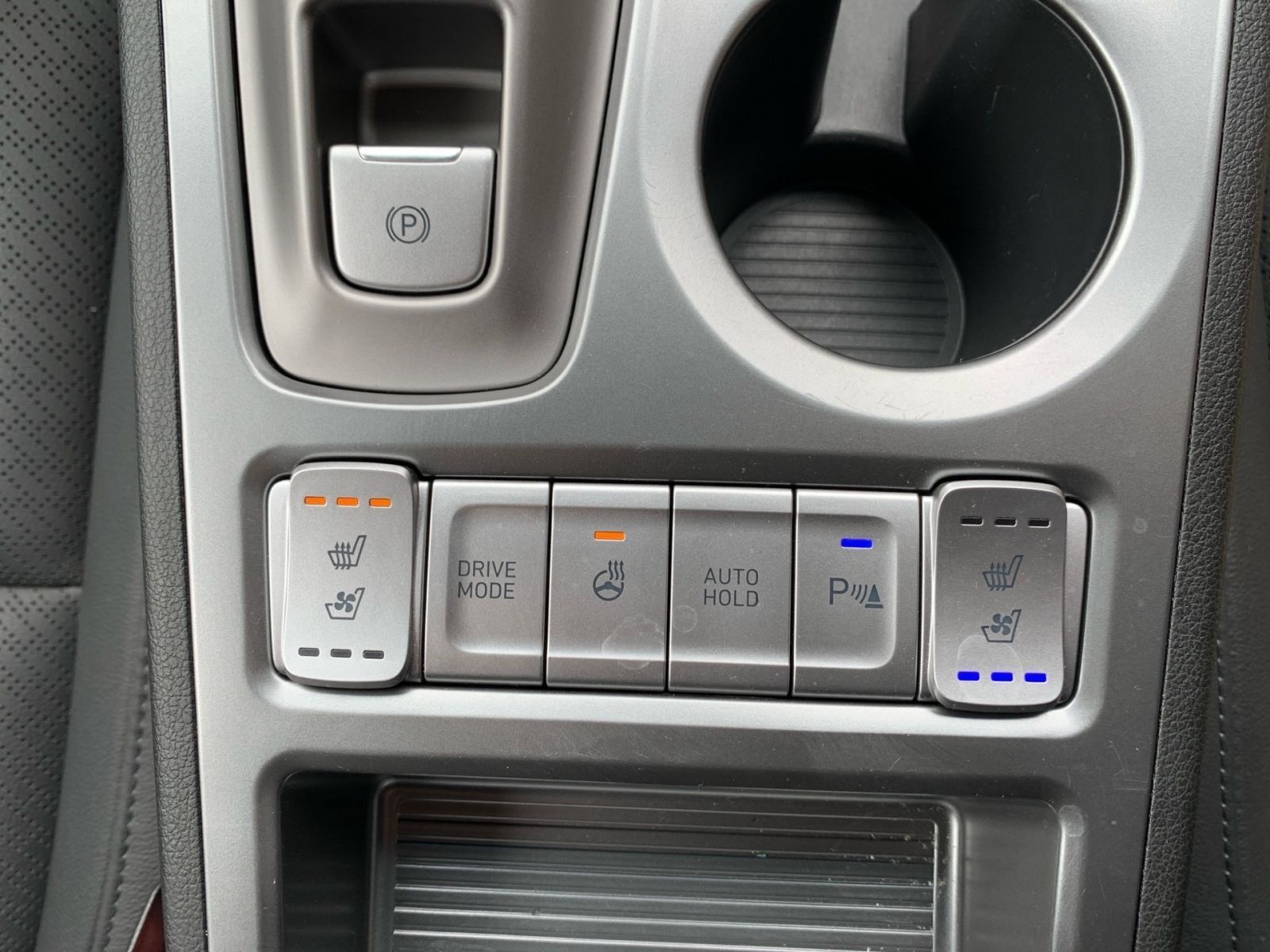 Fahrzeugabbildung Hyundai KONA Premium Elektro 64 kWh 1Hd