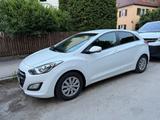 Hyundai i30 1.6 CRDi 81kW Style Style - Hyundai i30 Gebrauchtwagen in München