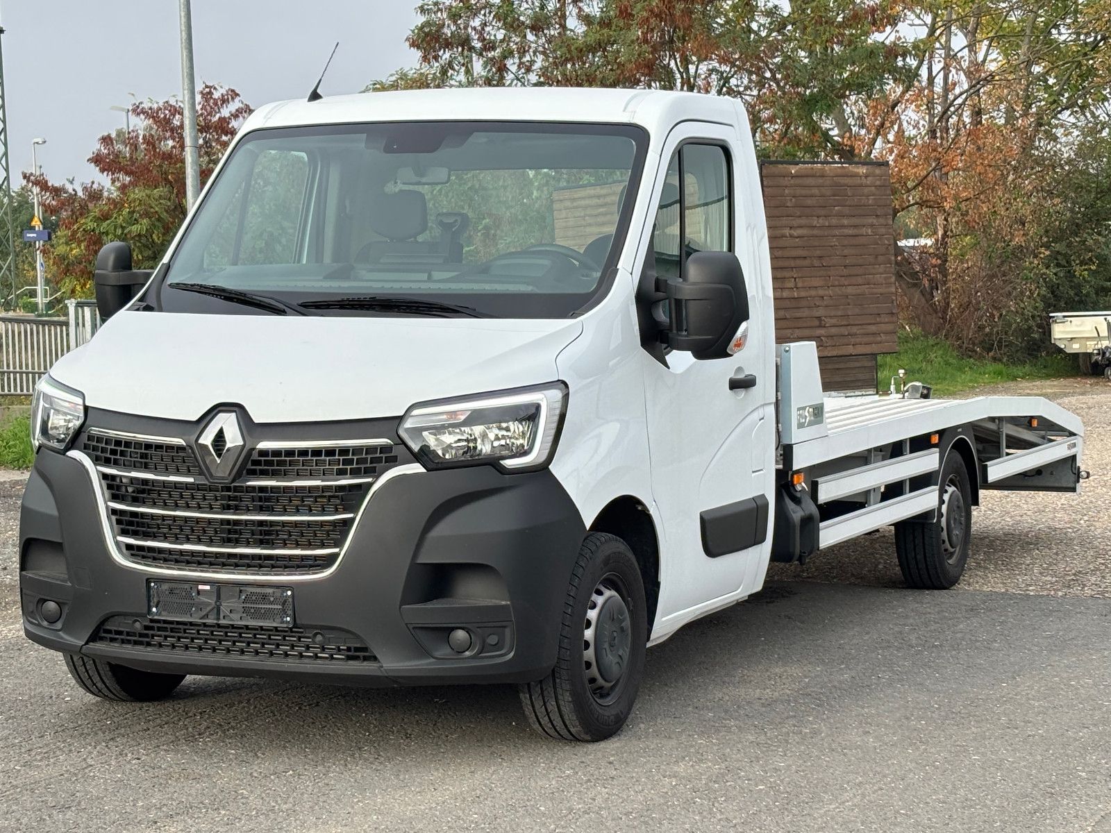 Fahrzeugabbildung Renault MASTER Abschleppwagen AHK 3,5t Klima Tempomat