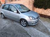 Ford Fiesta 1.4 TDCi 5p. Ghia - Ford Fiesta Ghia mit Diesel-Antrieb