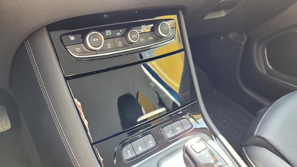 Autohaus Zimpel -  Opel Grandland X 1.6T PHEV 300PS Allrad+Navi+Sitzhzg. - Bild 10 Autohaus Zimpel -  Opel Grandland X 1.6T PHEV 300PS Allrad+Navi+Sitzhzg. - Bild 10