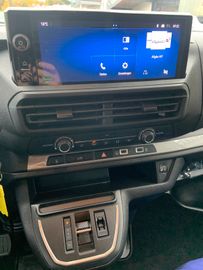 Bild 27 Opel Vivaro Kasten Basis M HECKKLAPPE