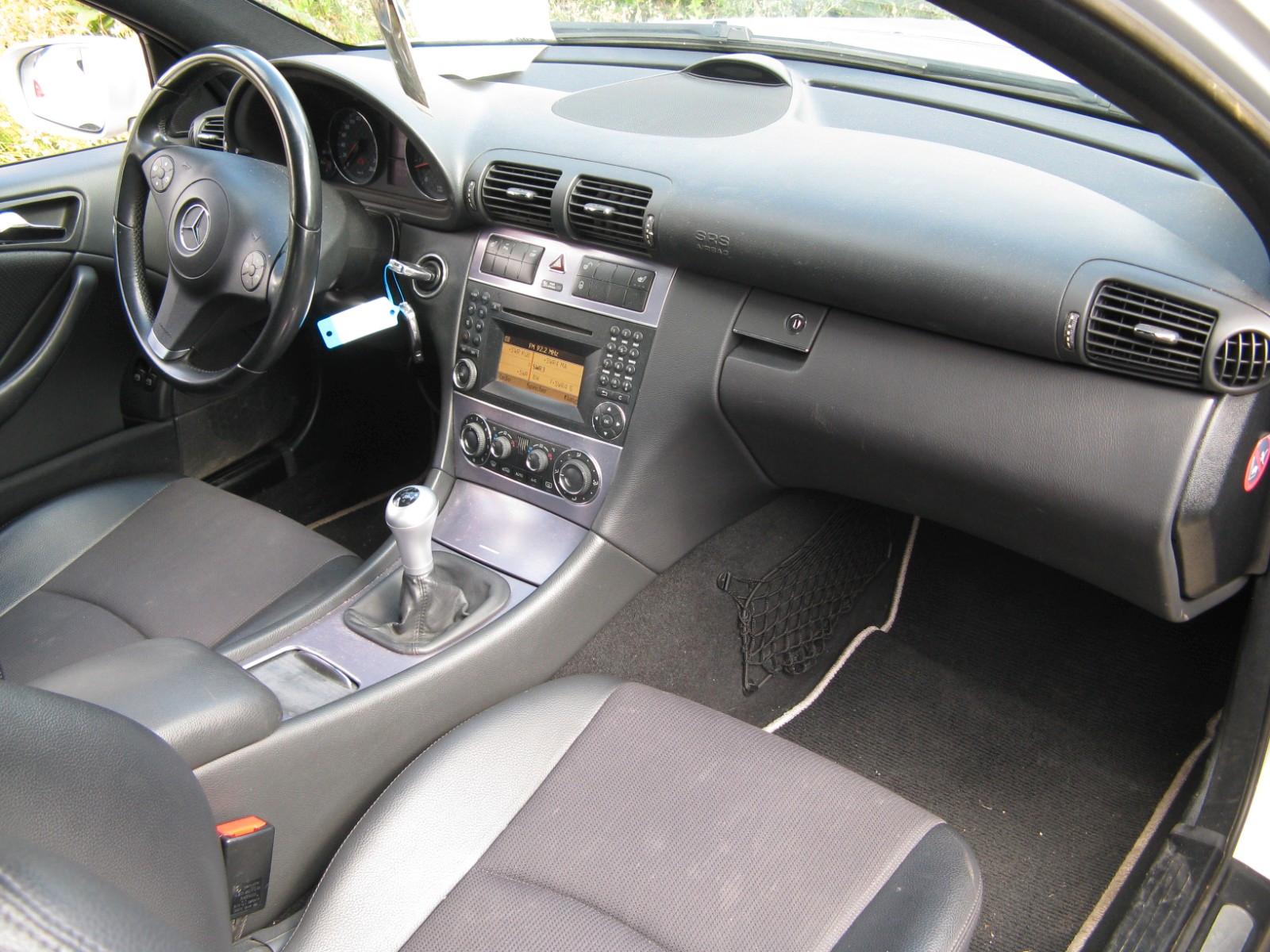 Mercedes-Benz CLC 200 Coupe,,Klima,,SHZ,,PDC..123-Km,,TÜV-Neu!