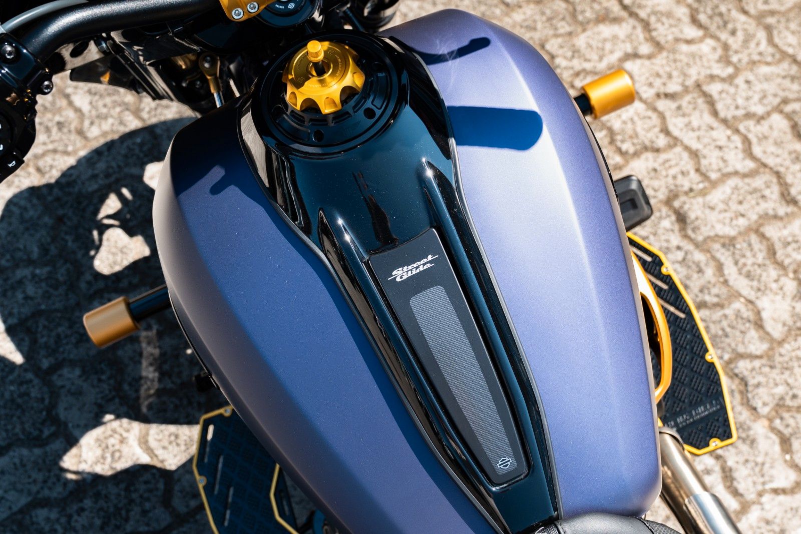 Fahrzeugabbildung Harley-Davidson Street Glide FLHX 117 x HeinzBikes MIAMI CALLING