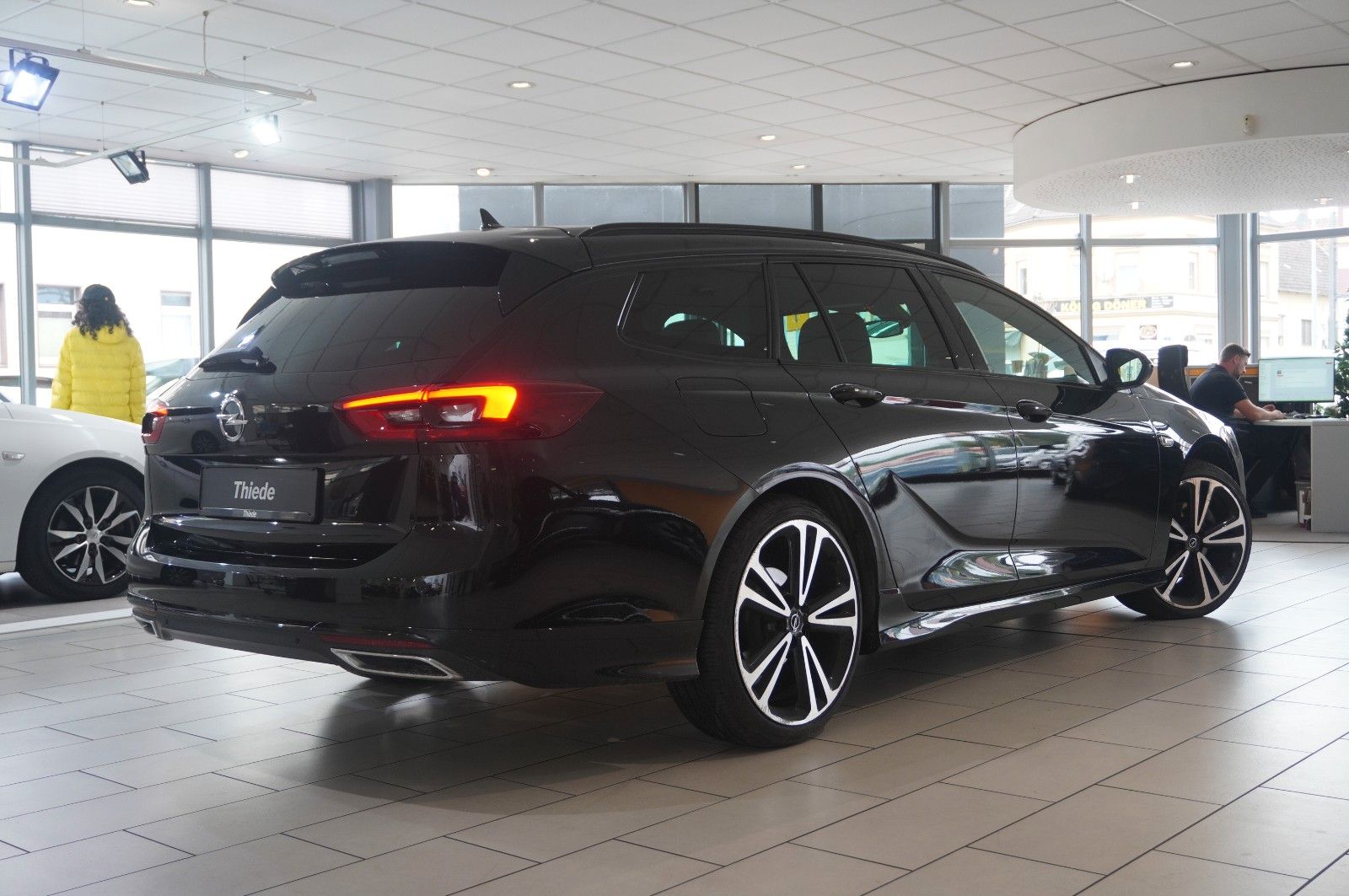 Fahrzeugabbildung Opel Insignia B ST 2.0D ULTIMATE NAVI/LED/OPC/VIRTU.