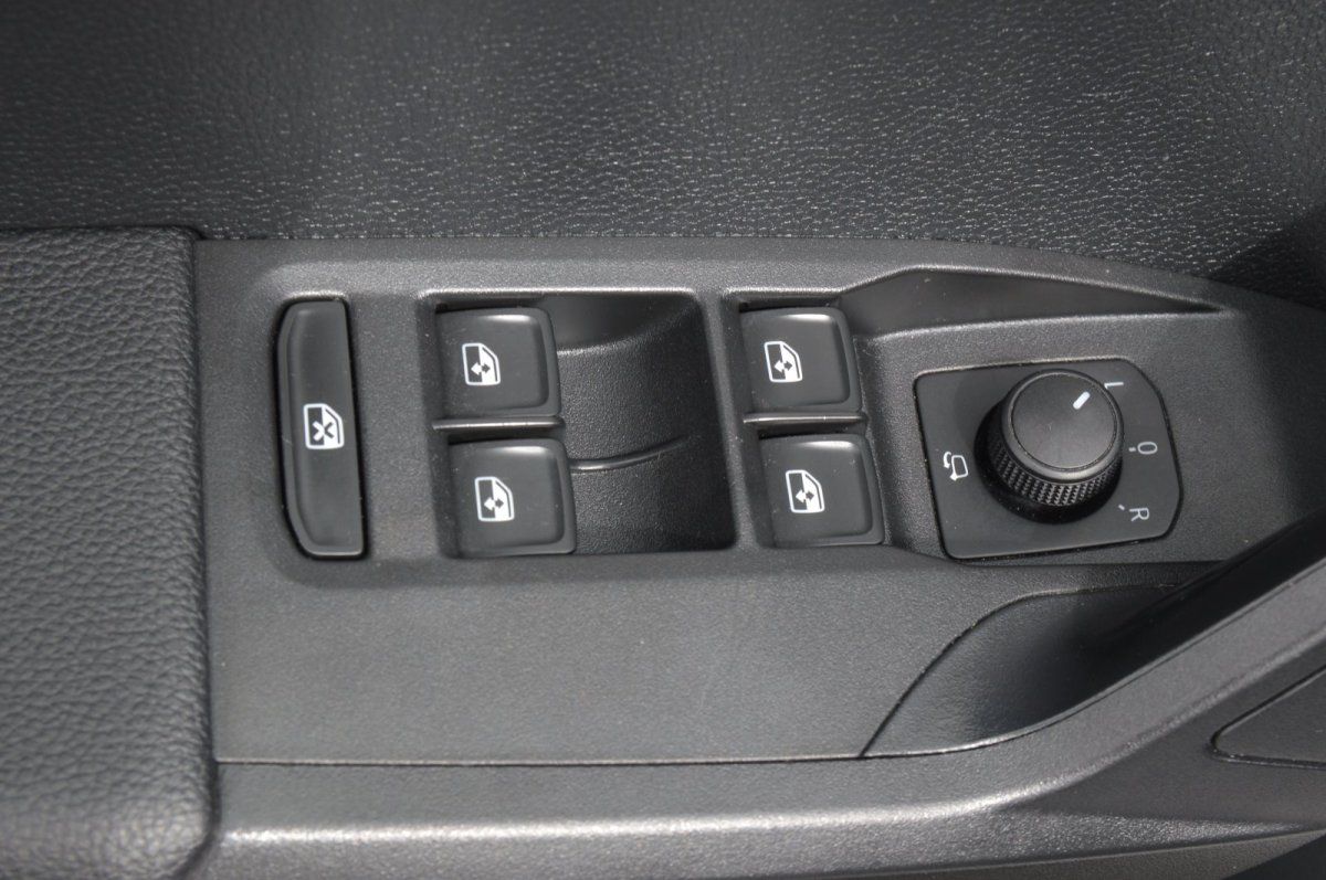 Fahrzeugabbildung SEAT Ibiza   Style LED Alu SHZ Ganzjahresreifen