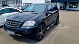 Mercedes-Benz Mercedes ML 320 W164 - Mercedes-Benz ML 320 in Stuttgart