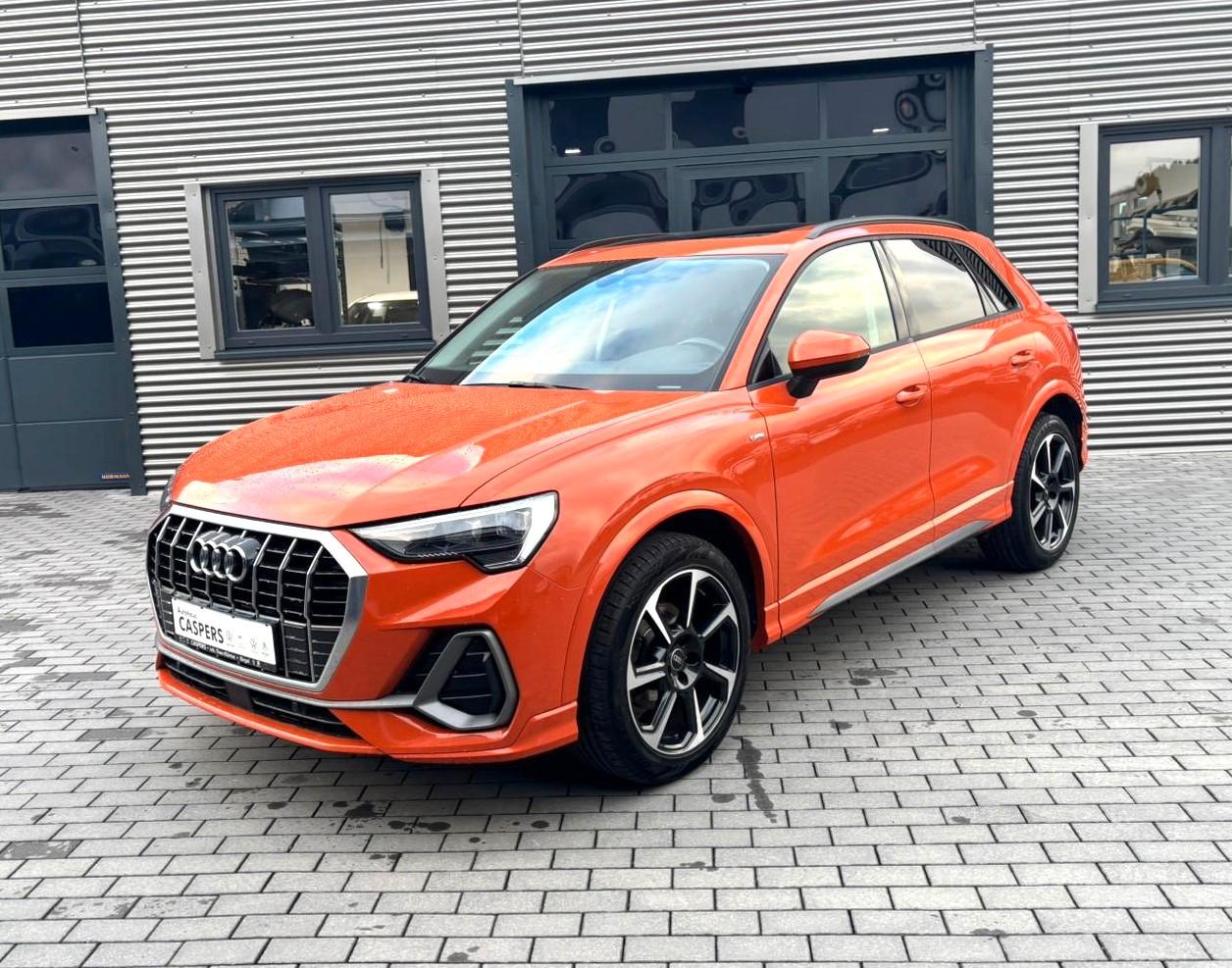 Audi Q3 35 TFSI S line/AHK/19´/Pano/virtual