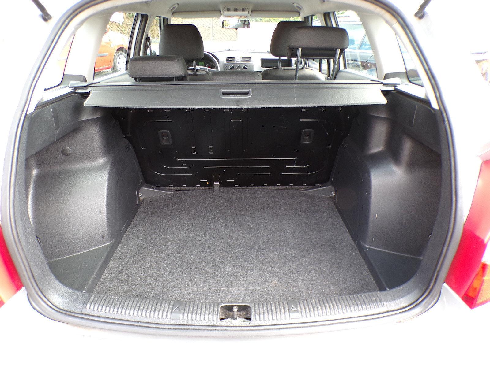 Skoda Fabia 2011 — photo 10