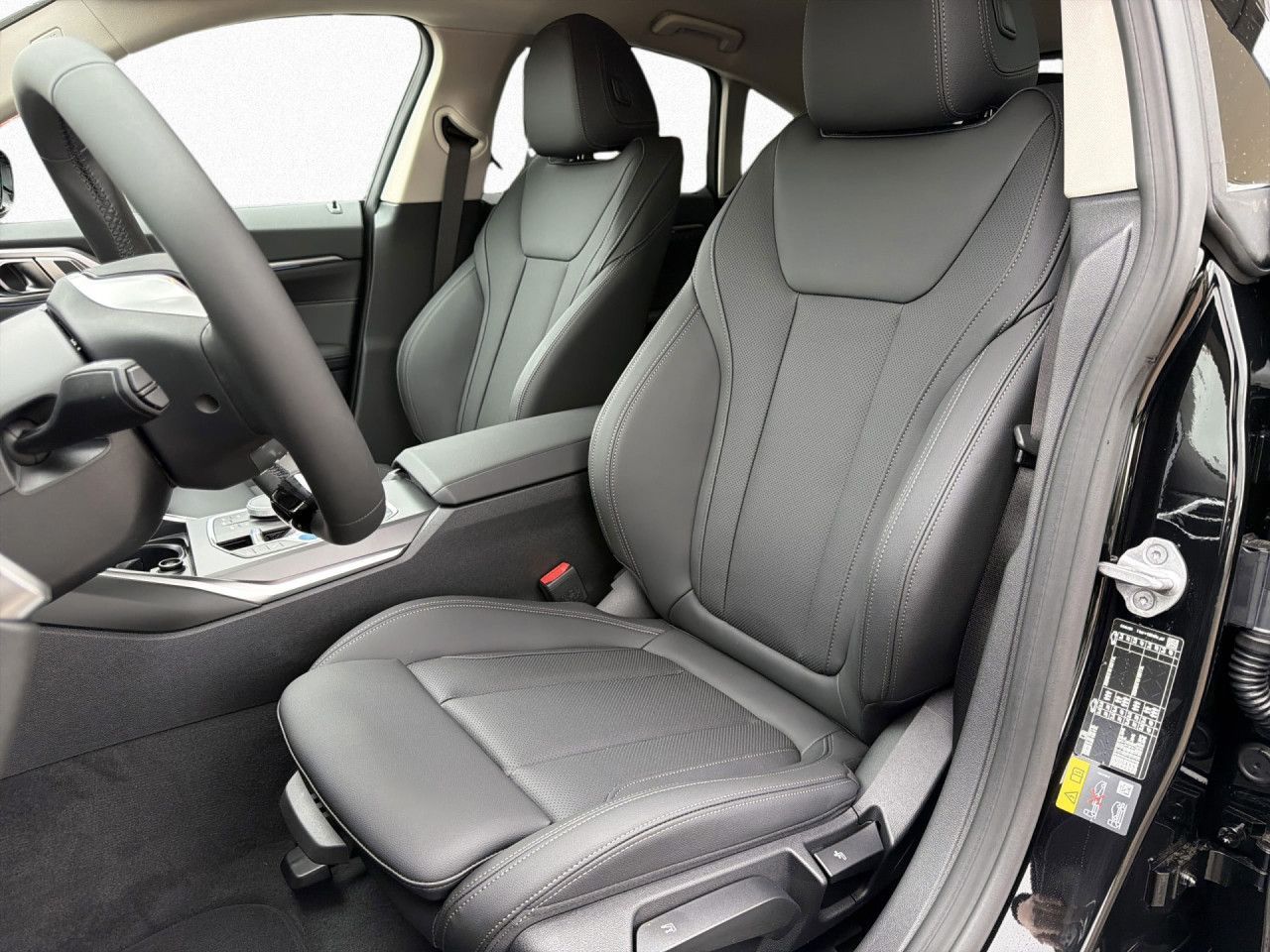 BMW i4 - Bild 11