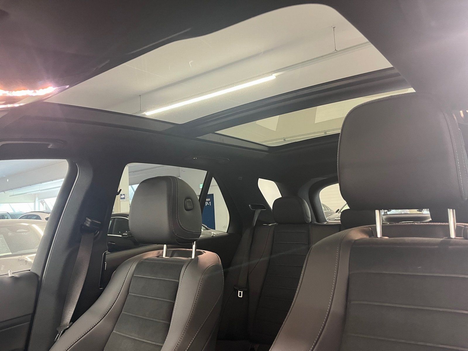 Fahrzeugabbildung Mercedes-Benz GLE 350 de 4M AMG*Distroni*360*Airmatic*AHK*Pano