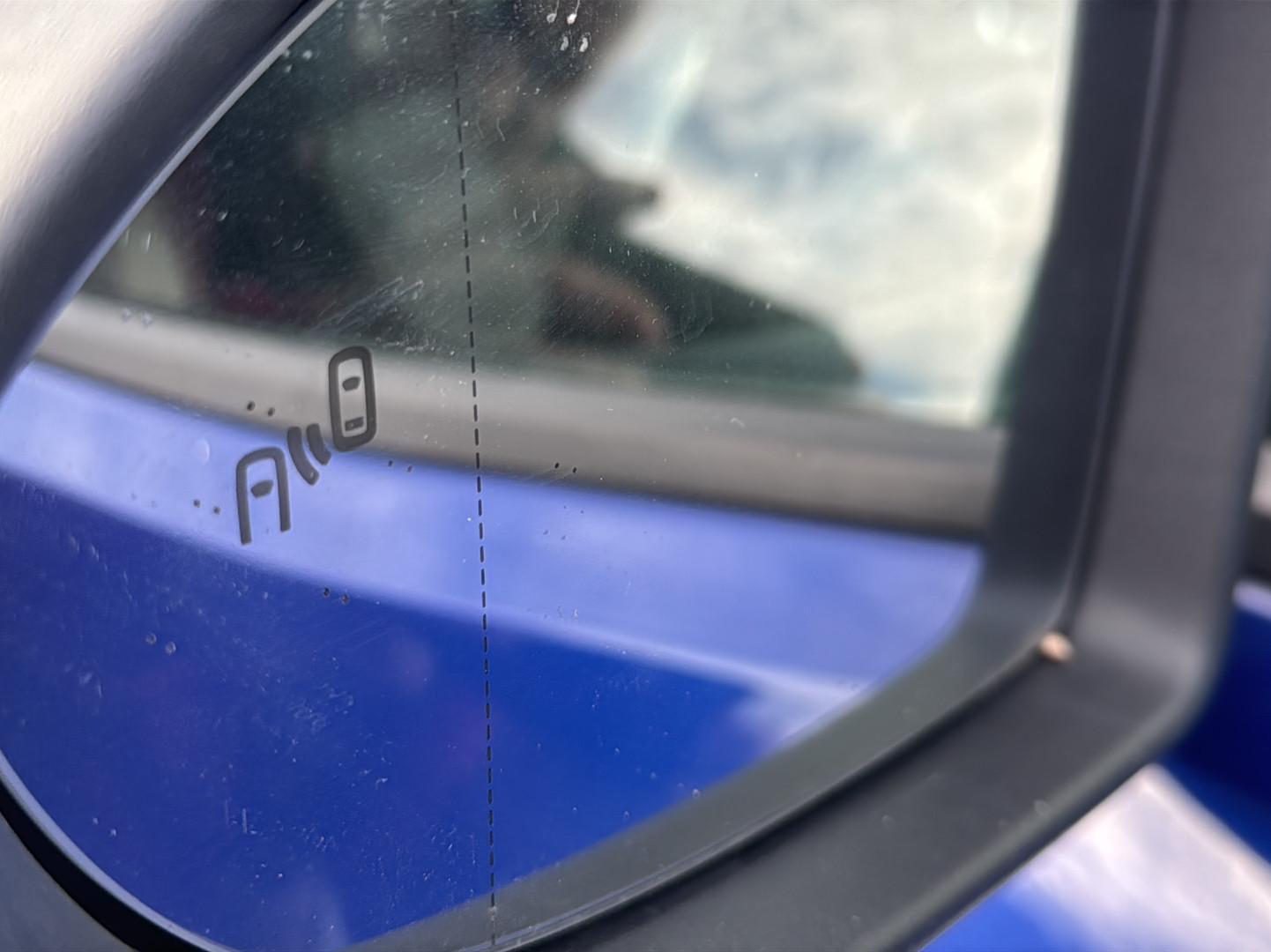 Volkswagen Golf VII R SW 300 ch 4Motion DSG • Toit pano • Dynaudio • ACC • DCC • Caméra • Cuir
