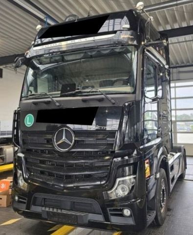 Mercedes-Benz Actros 5 1851 LS GIGA* Solo* SAFETY*XENON