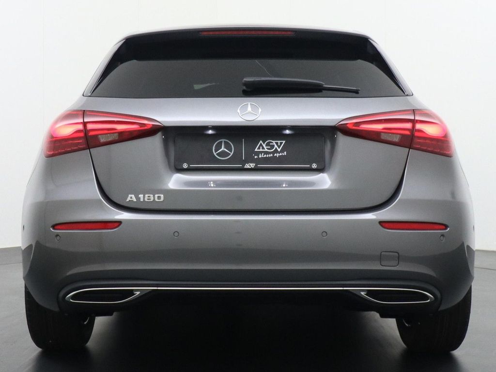 Mercedes-Benz A 180 Star Edition Luxury Line | Tempomat | Acht