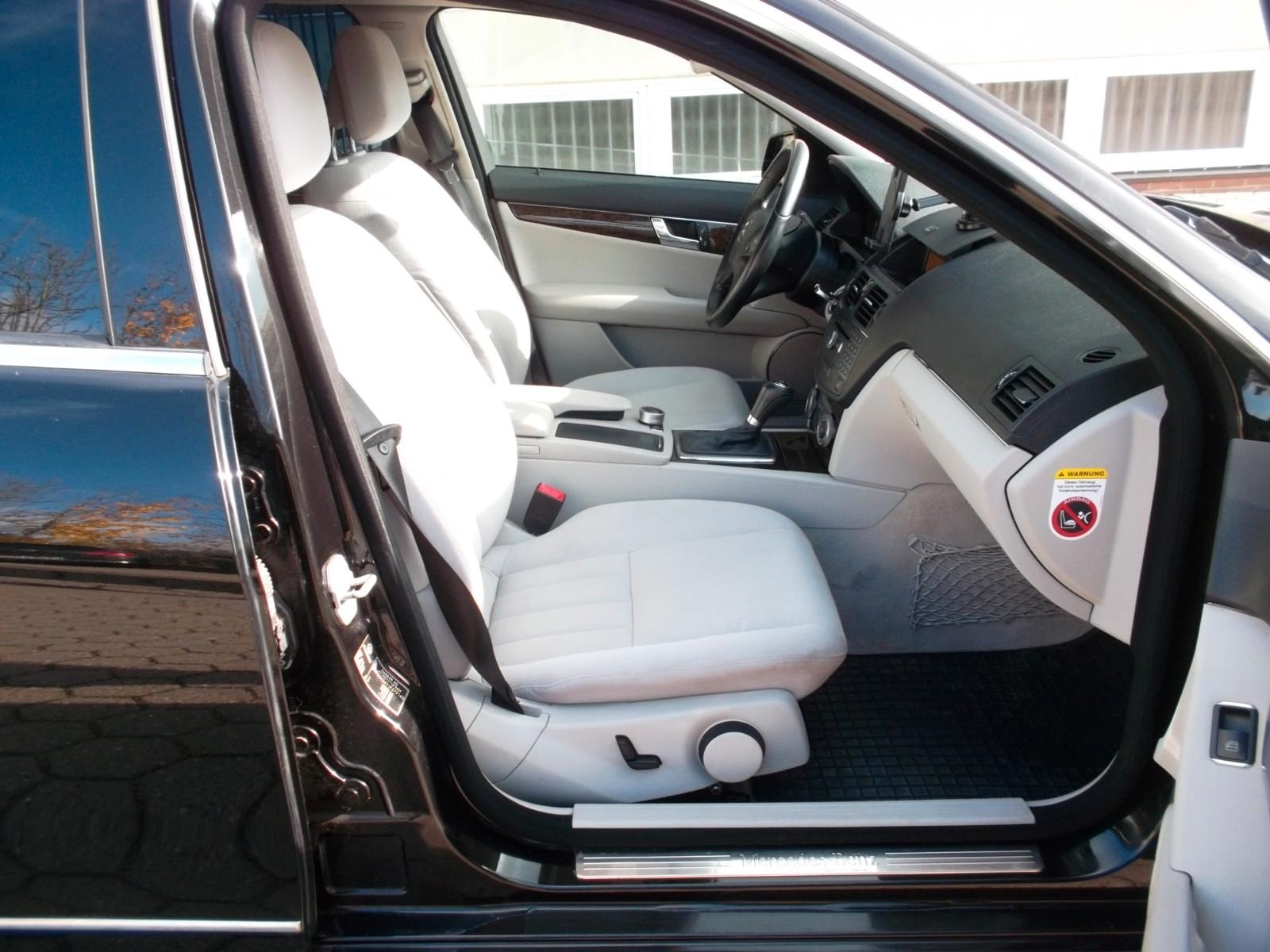 Mercedes-Benz C200 2009 — photo 7