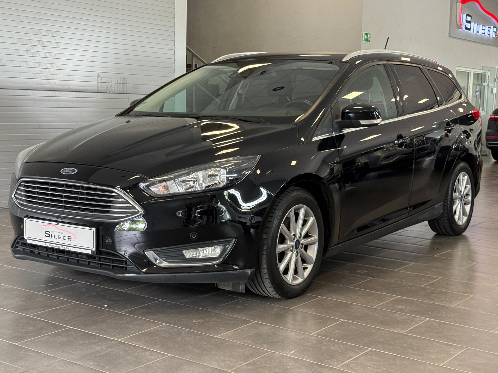 Ford Focus Turnier Titanium Navi/2x PDC