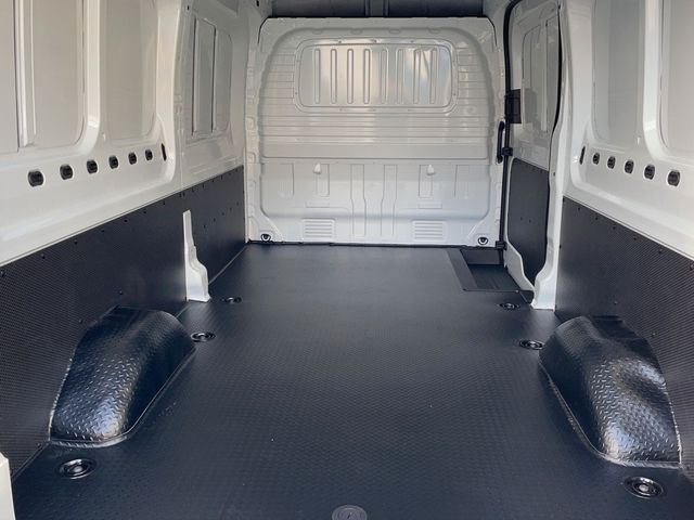 Maxus Deliver 9 L3H2 Base *38% RABATT*PDChi*KLIMA*TEL*