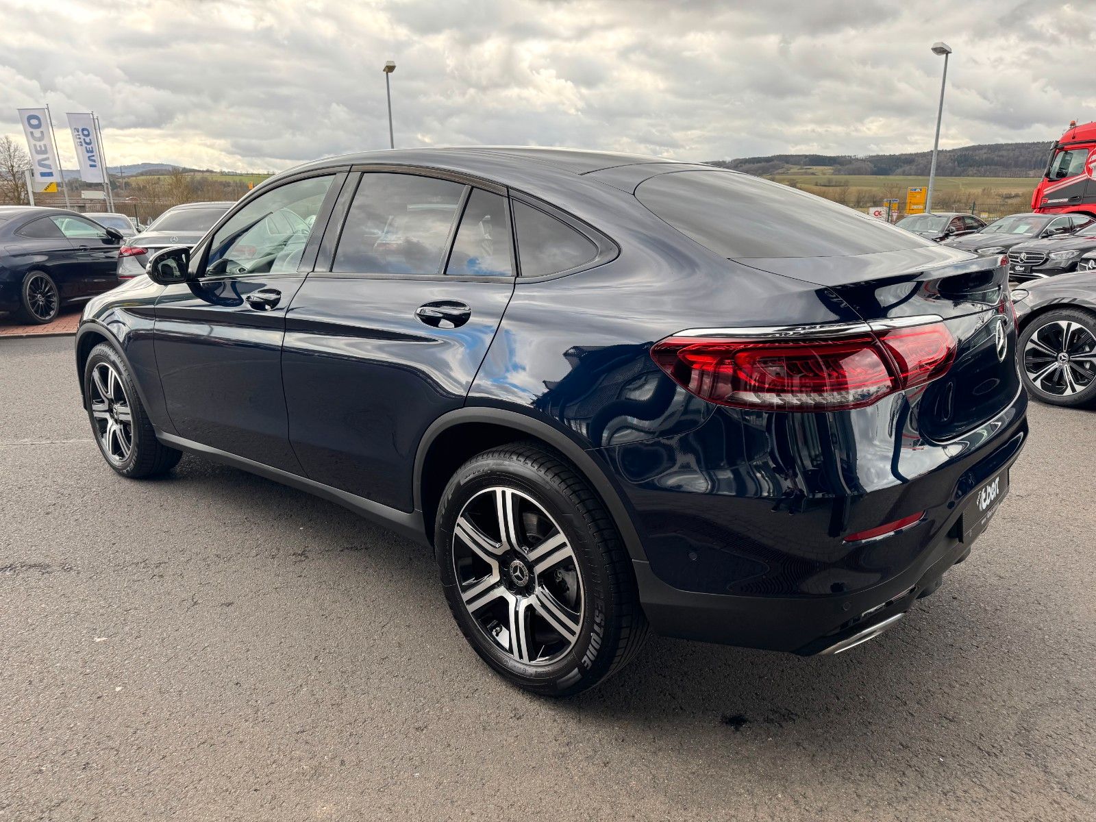 Fahrzeugabbildung Mercedes-Benz GLC 200 d 4M Coupe Night+R-Kamera+S-Dach+