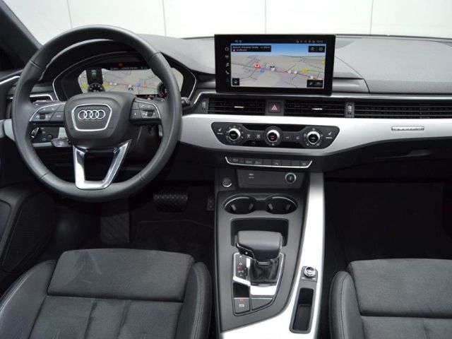 A4 Avant 45 TFSI quattro S-tronic S line COMPETI