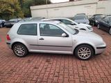 Volkswagen Golf 1.4 * SCHIEBEDACH*ALU*WENIG KM* - gebrauchte VW Golf aus dem Jahr 2000