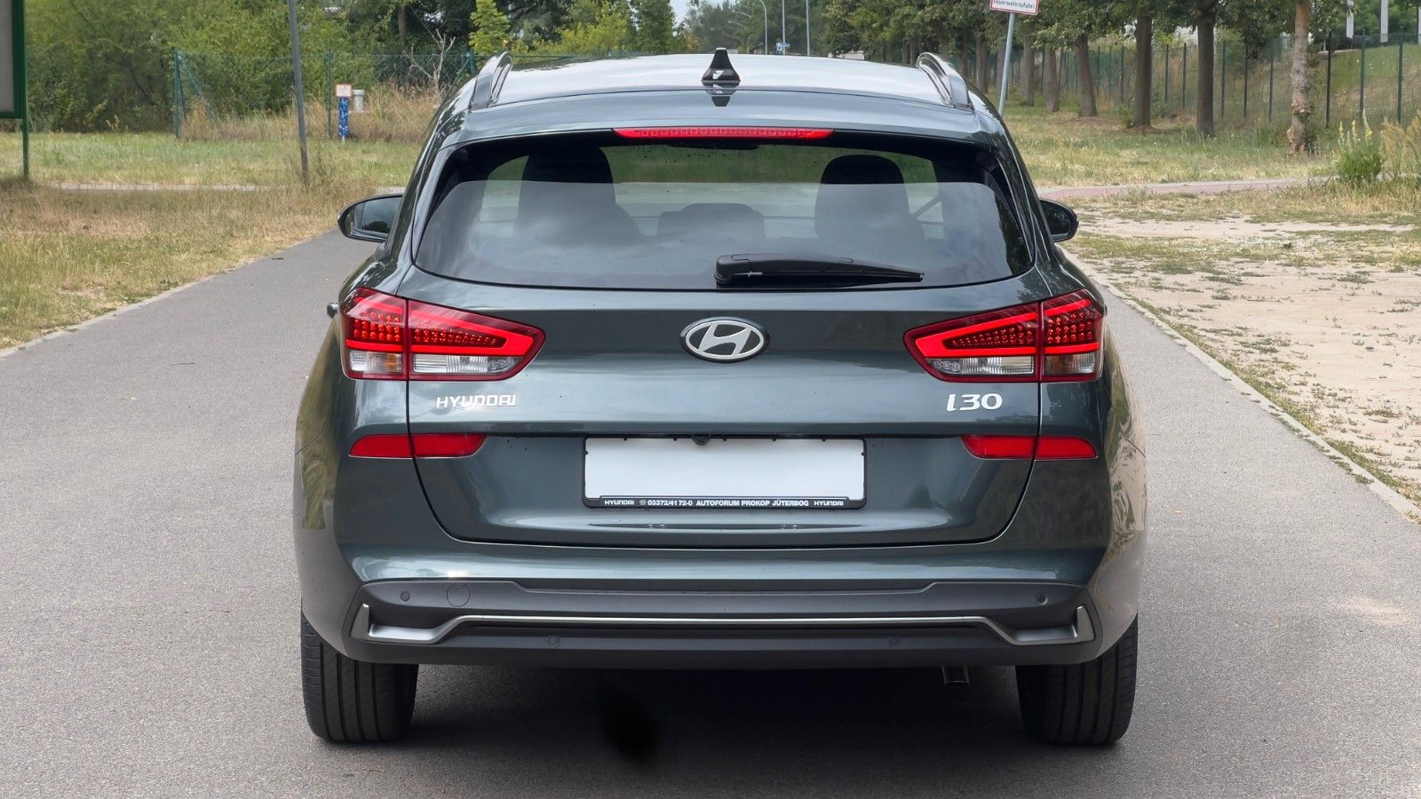 Fahrzeugabbildung Hyundai i30 1.0 T-GDI Advantage *Plus-Pkt*Navi*RFKamera*