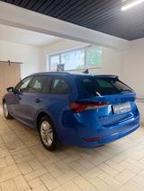 Skoda Octavia Combi AUTOMATIK Ambition TÜV*SERVICE*NEU - Skoda Octavia Ambition mit Diesel-Antrieb