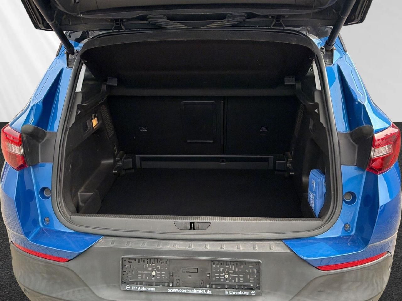 Fahrzeugabbildung Opel Grandland Dynamic