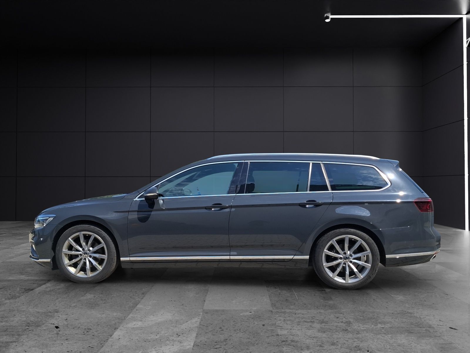 Fahrzeugabbildung Volkswagen Passat Variant TDI Elegance DSG R-Line Matrix AH