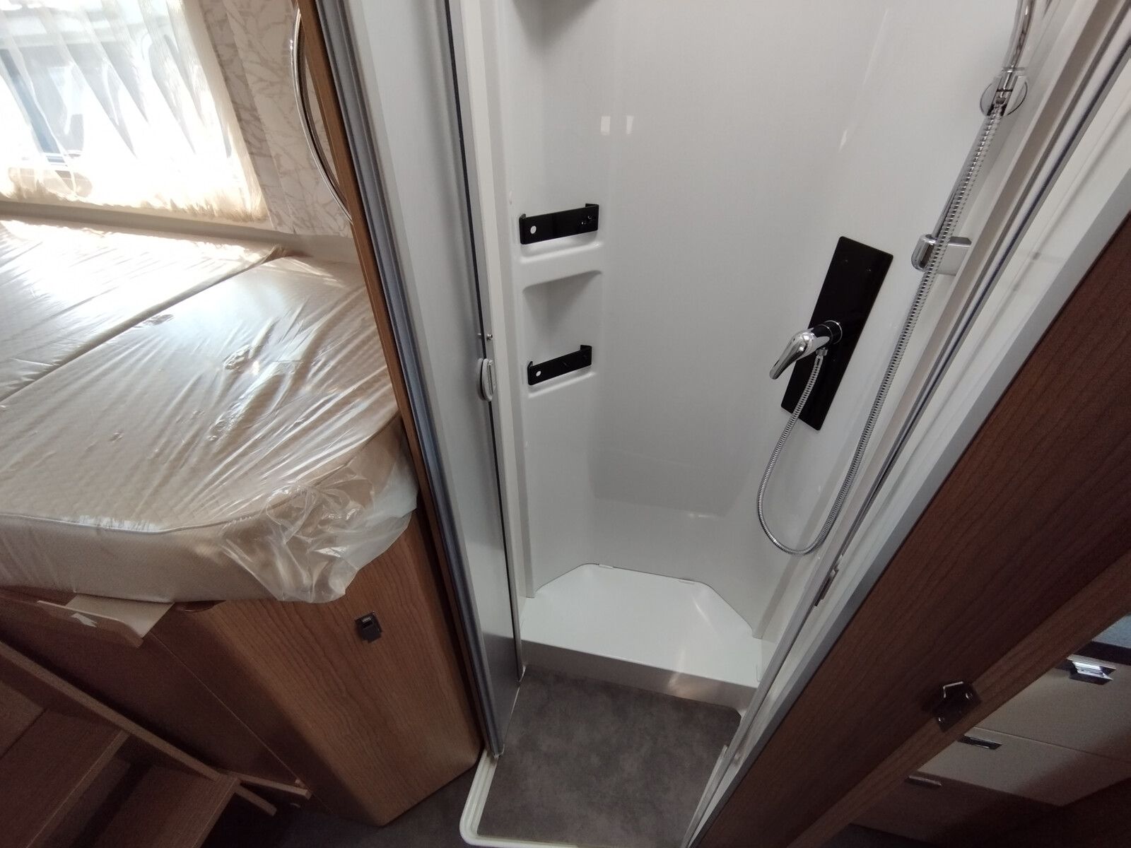 Fahrzeugabbildung Malibu T 450 RB LE comfort Dachklimaanlage geschenkt