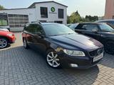 Volvo V70 Kombi Linje Svart*NAVI*KAM*Bi-XENON*LED*AHK