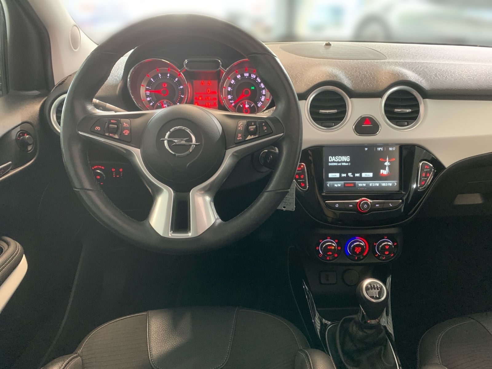 Fahrzeugabbildung Opel Adam 1.4 Open Air 120 Jahre S/S