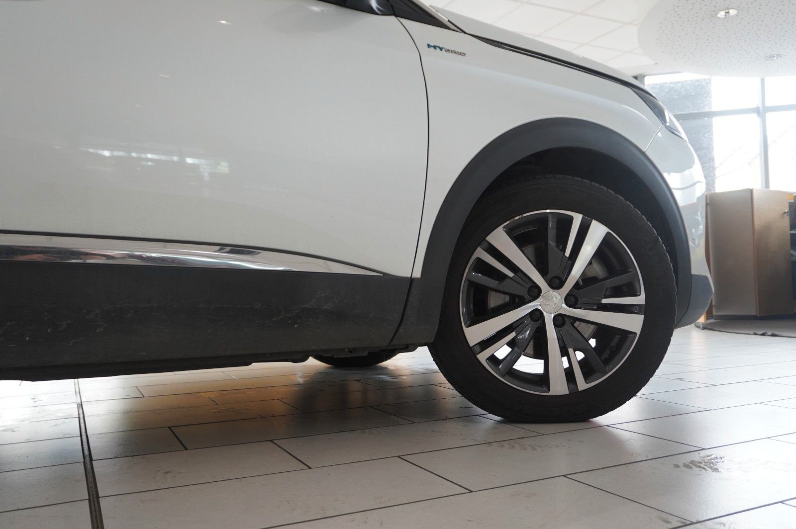 Fahrzeugabbildung Peugeot 3008 Hybrid PHEV ALLURE NAVI/LED/KAMERA/SHZ/AHK