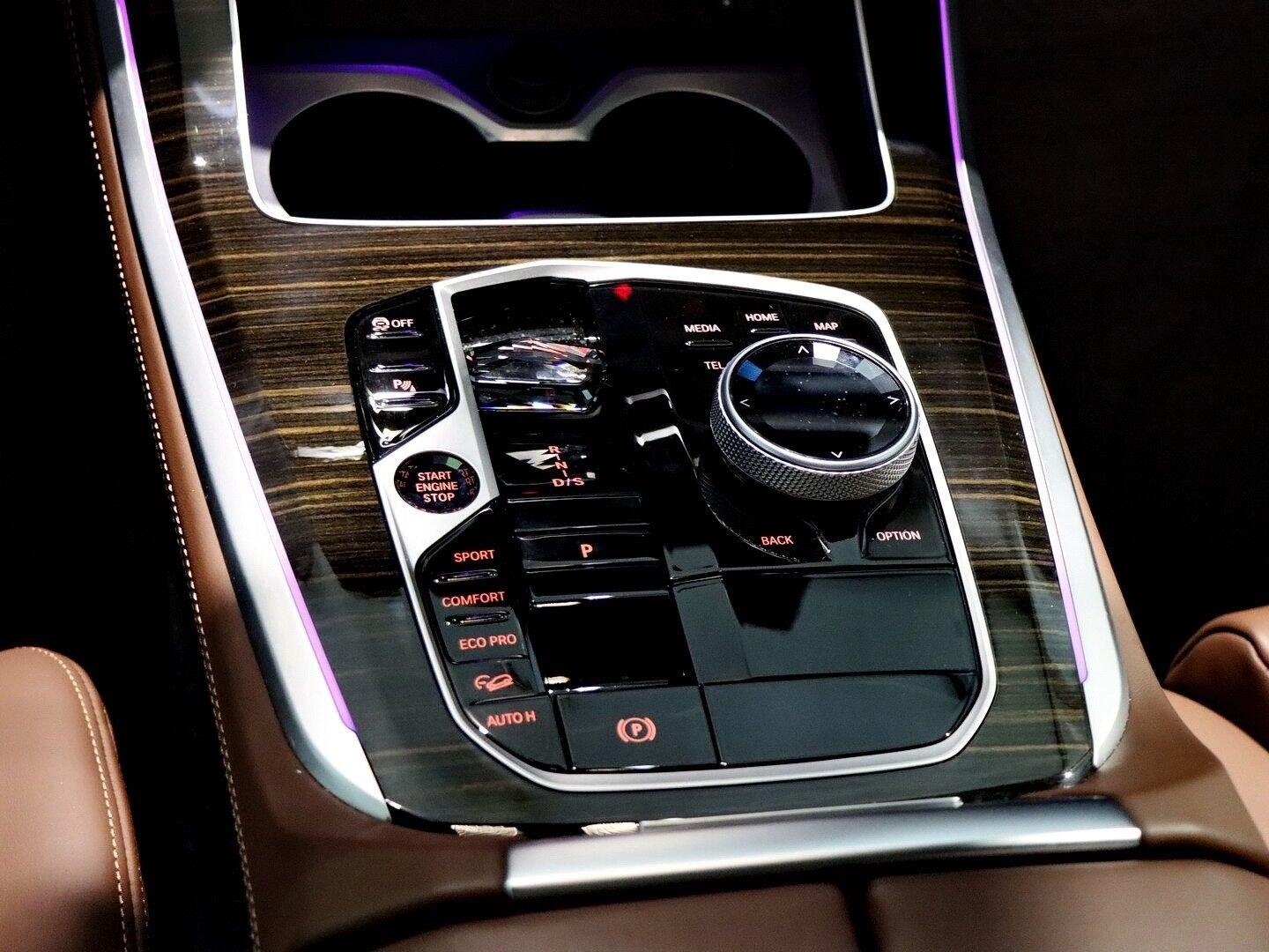 BMW X5 xDrive40d M-Sport Pro "AHK Head-Up Pano Leder