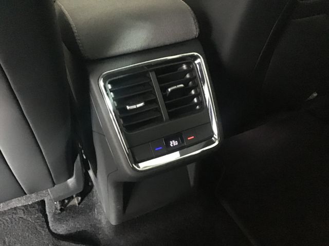 Fahrzeugabbildung Skoda Enyaq 60  Batteriezertifikat ACC/LED/SHZ/1-Hand