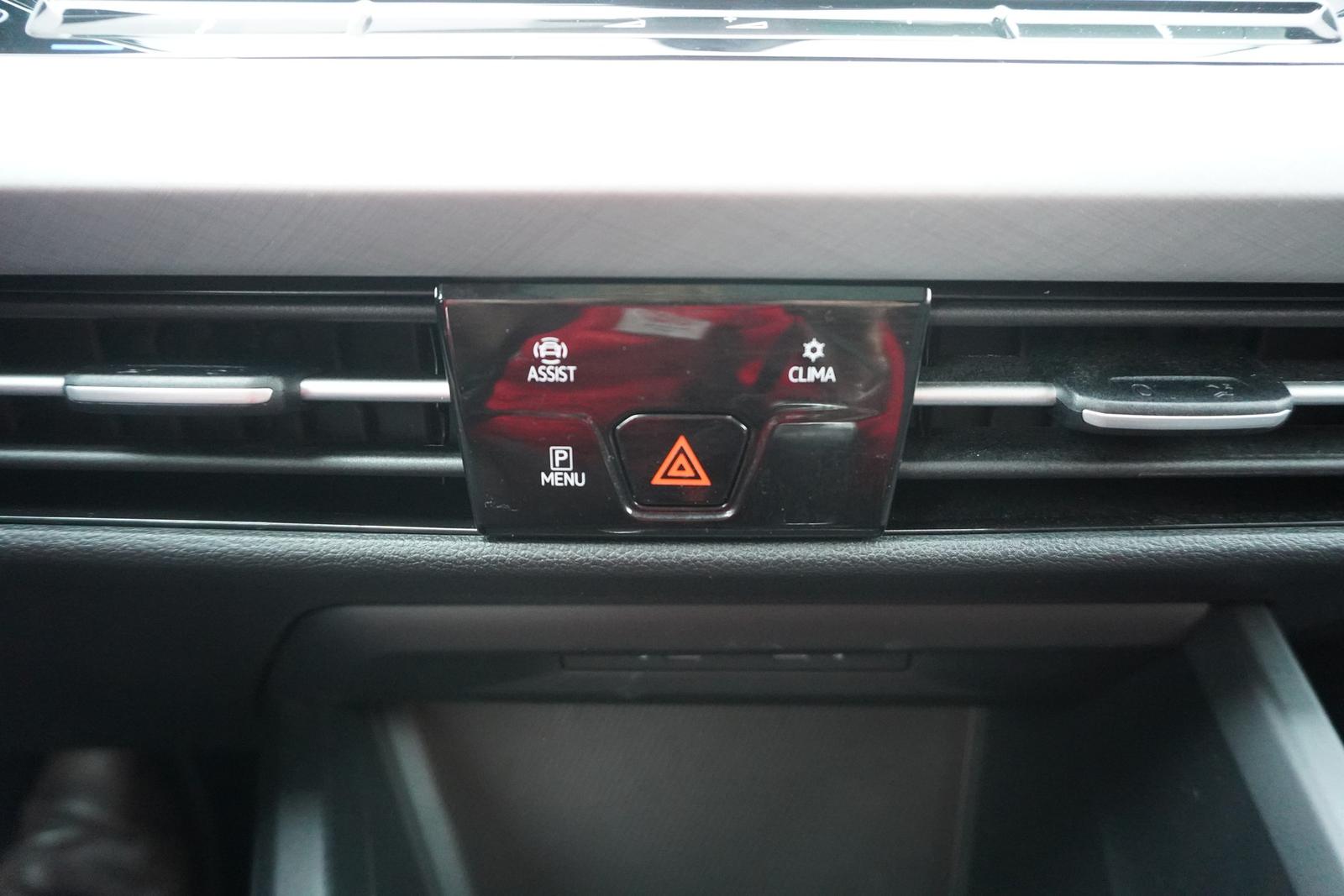 Volkswagen Golf VIII 1.5 TSI Life Navi App-Connect DAB, миниатюра 23