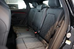 AUDI Q5 Sportback e-Hybrid | Tech pro | Pano | Carbon AUDI Q5 Sportback e-Hybrid | Tech pro | Pano | Carbon