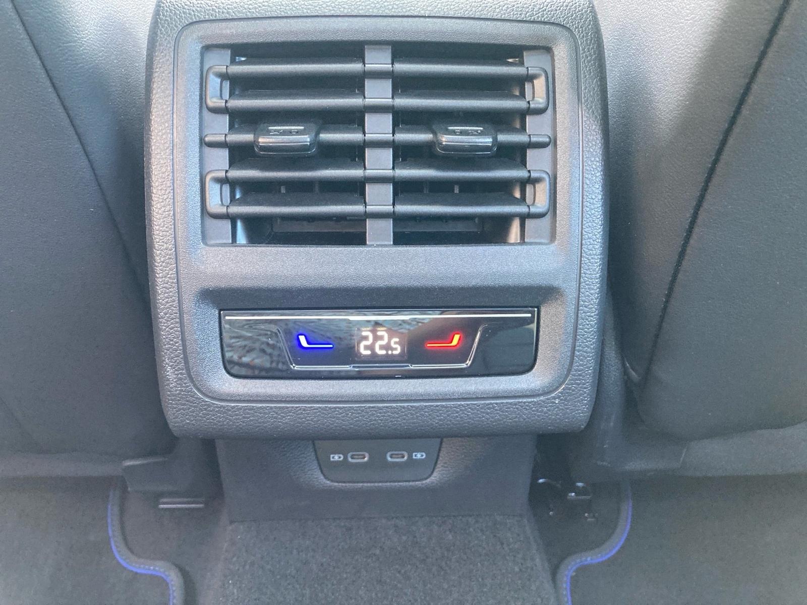 Volkswagen Golf VIII Variant R 4Motion 2.0TSI IQ.Light.NAV., миниатюра 26