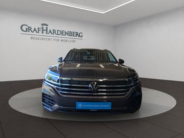 Volkswagen Touareg - 9