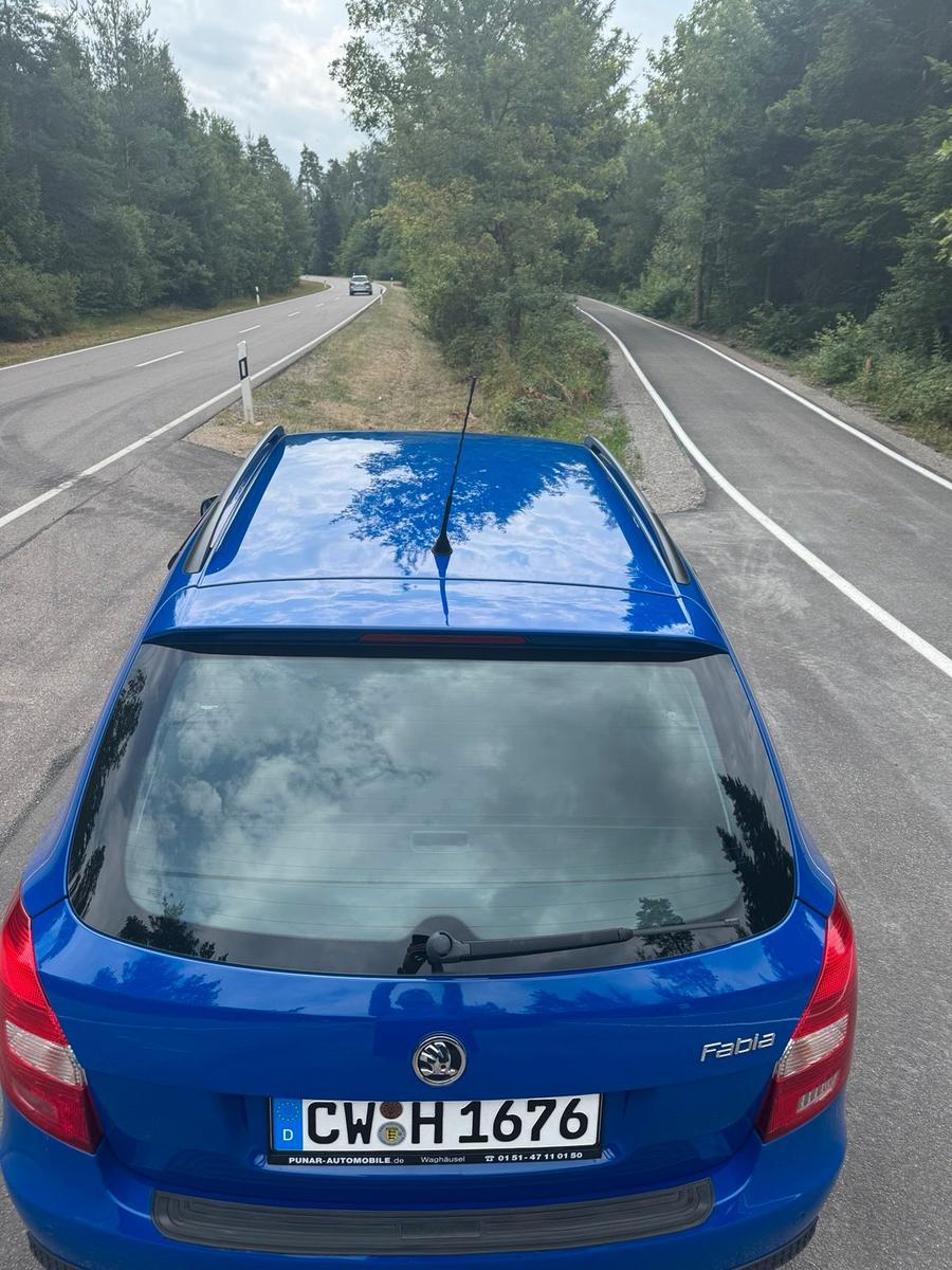 Skoda Fabia 2009 — engine 86 HP (63kW)