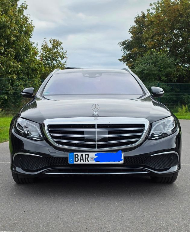 Image of Mercedes-Benz E 350